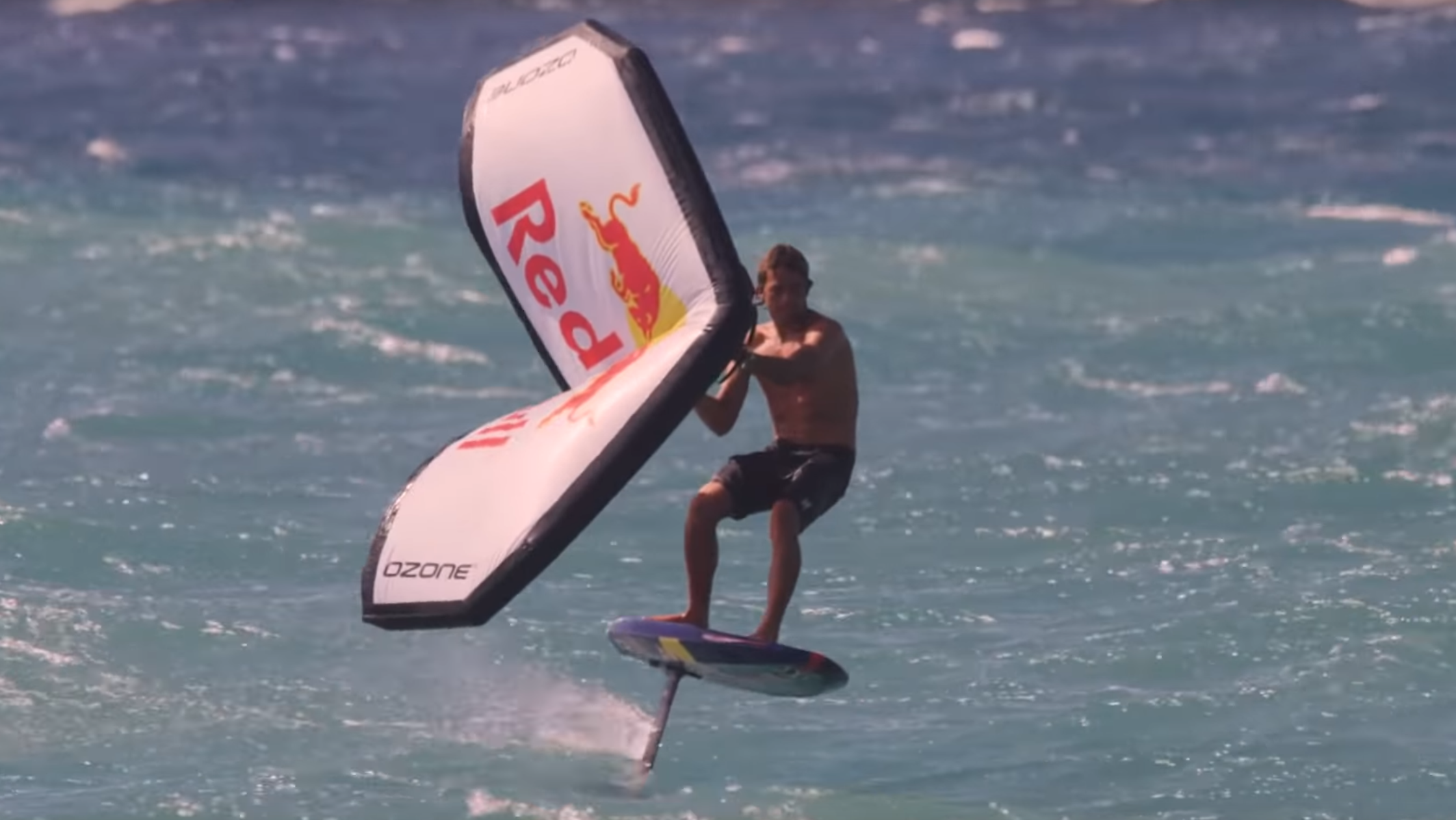 KURIOSES Wing Surfing Kai Lenny und sein neuestes...