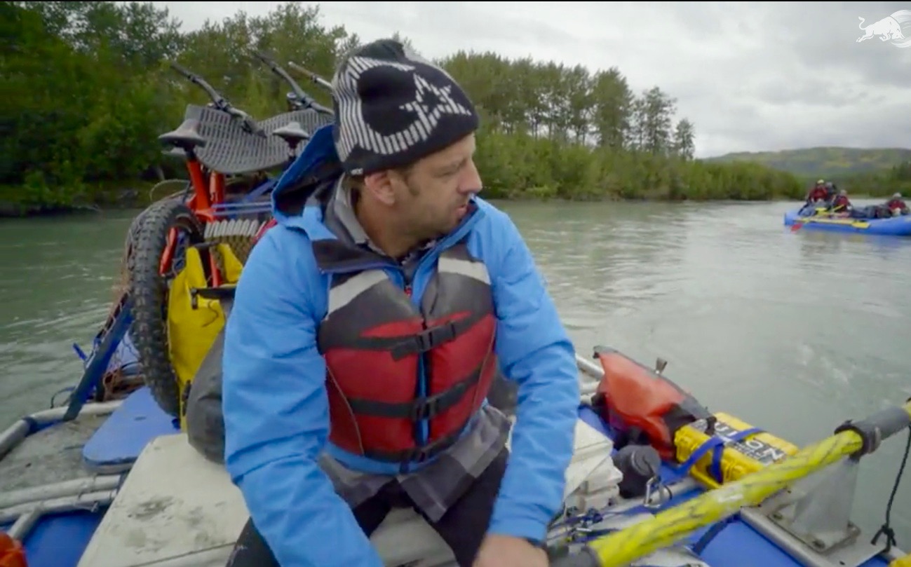 Wade Simmons auf Expedition am Tatshenshini Fluss im Yukon