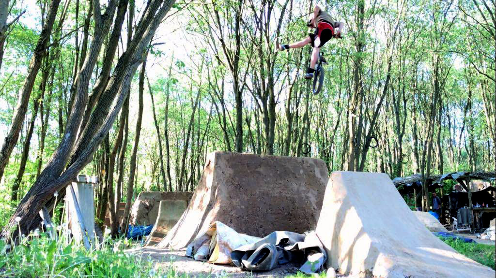 Christian Ziegler mit einem CanCan