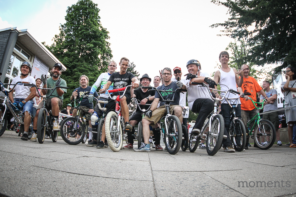 Über 500 Jahre BMX-Geschichte auf einem Haufen: die Teilnehmer des Oldschooljams