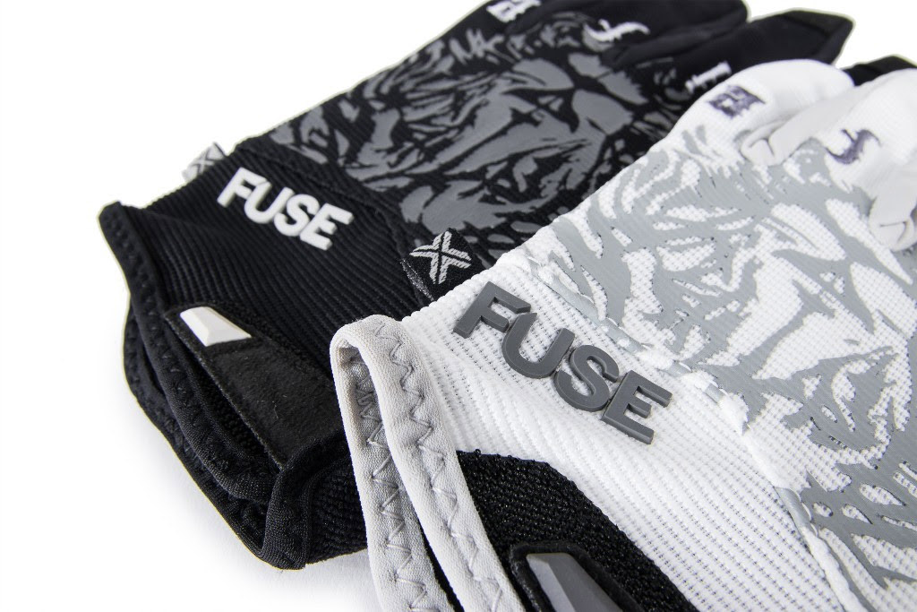 Fans gut geschützter Hände aufgepasst: Im Frühjahr kommt der Kriss Kyle Glove von Fuse Protection in den Handel. Hier ist schon mal ein kleiner Vorgeschmack