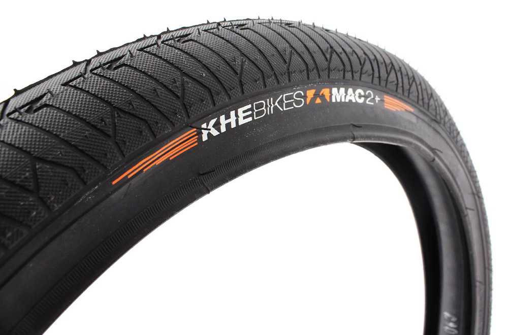 Der KHEbikes MAC2+ ist in der Stahlbandversion natürlich auch in schwarz erhältlich