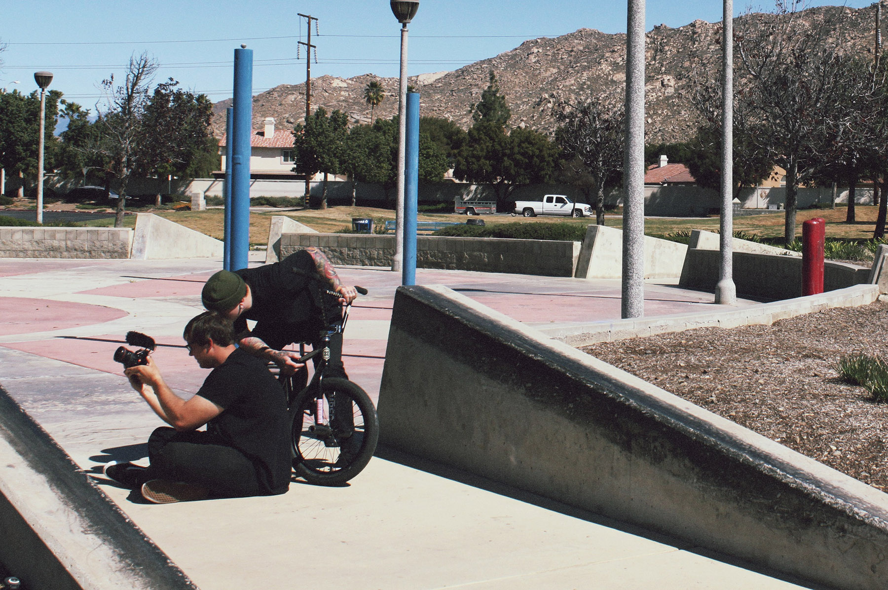 The Daily Grind: Felix Prangenberg (rechts) und Grant Castelluzzo begutachten die Früchte ihrer Arbeit
