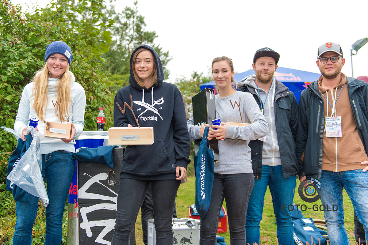Die Gewinnerinnen der Girls-Klasse des Woodstone-Contests 2018 im Skatepark Wendelstein