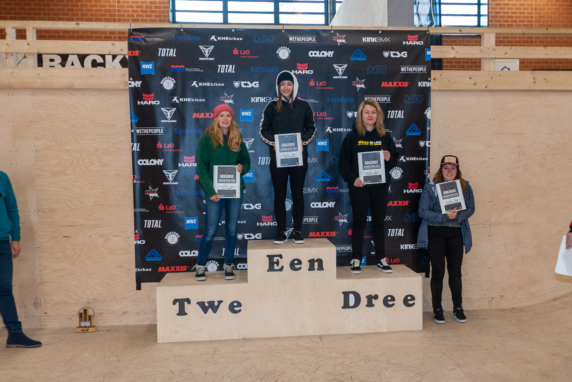 Die Gewinnerinnen der Klasse Elite Pro Women bei den German Open 2019 in der Skatehalle Oldenburg