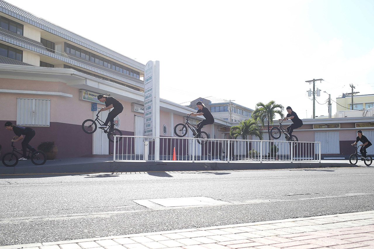 Auch der VANS-Teamfahrer Dennis Enarson wird in HB natürlich dabei sein; Foto: Colin McKay/VANS