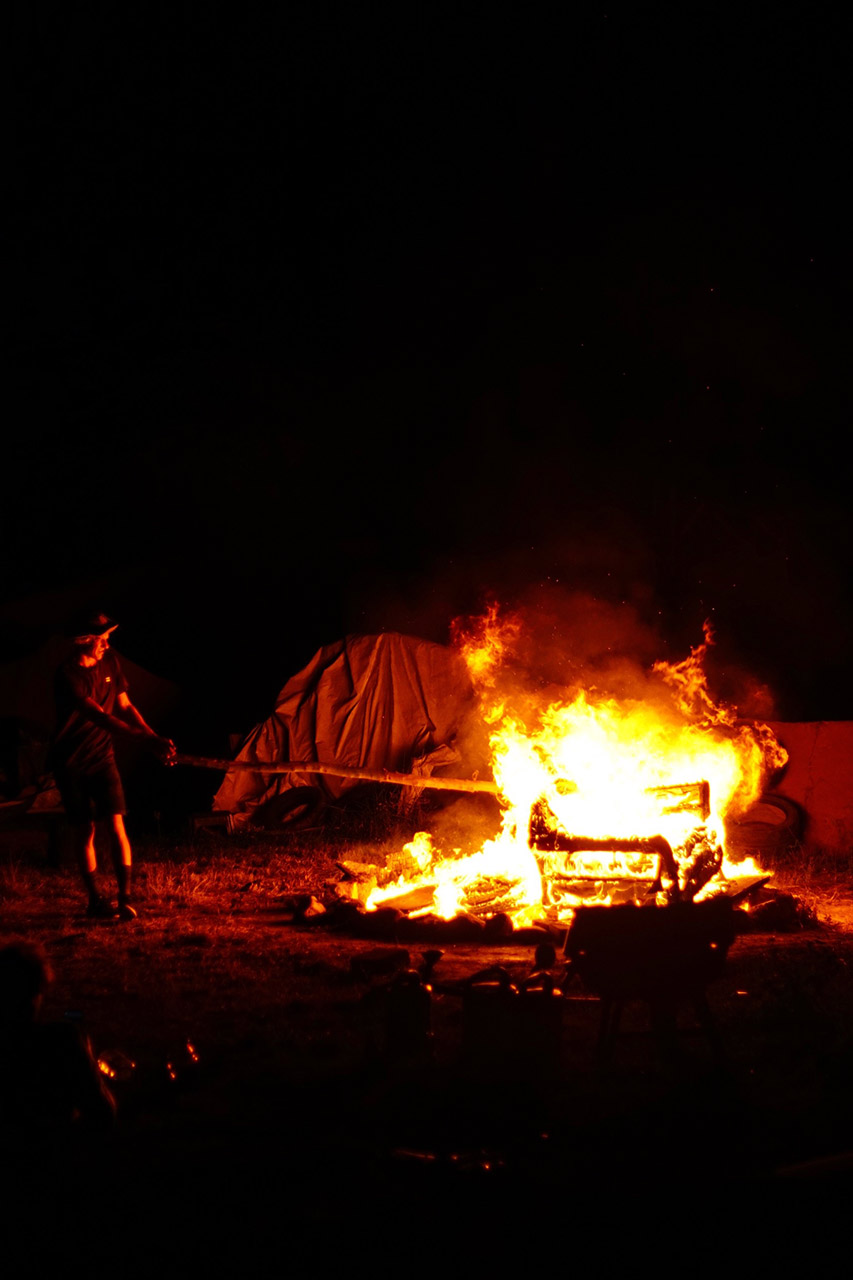 Was wäre ein Motion Trails Jam ohne Feuer?! (Das Feuer wurde aus Sicherheitsgründen und einem Auftritt der Polizei im Laufe der Nacht verkleinert)