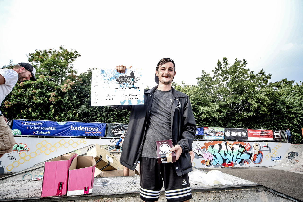 Luc Morat konnte beim BMX Männle 2019 im Skatepark Tuttlingen mit einem Sprung über die Parkmauer den Best-Trick-Contest für sich entscheiden