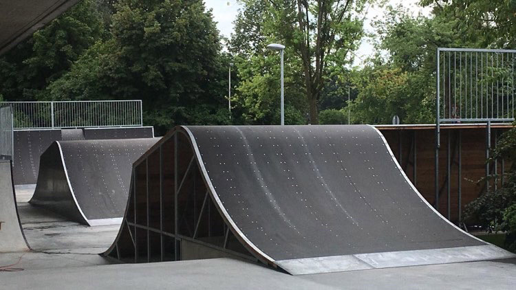 BMX Jump Line im Skatepark Friedrichshafen