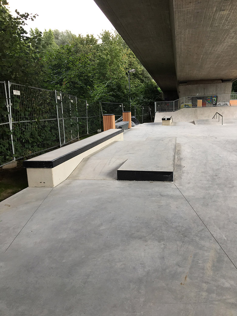 Curbs im Skatepark Friedrichshafen