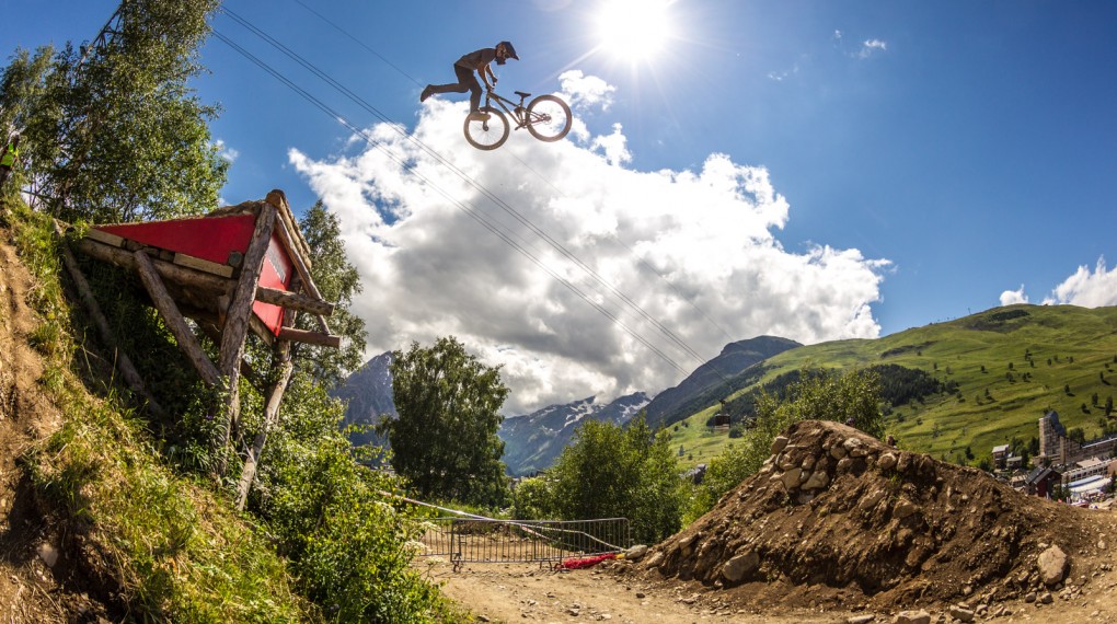 Über den Wolken...Fettes Bild vom Champion: Anthony Messere