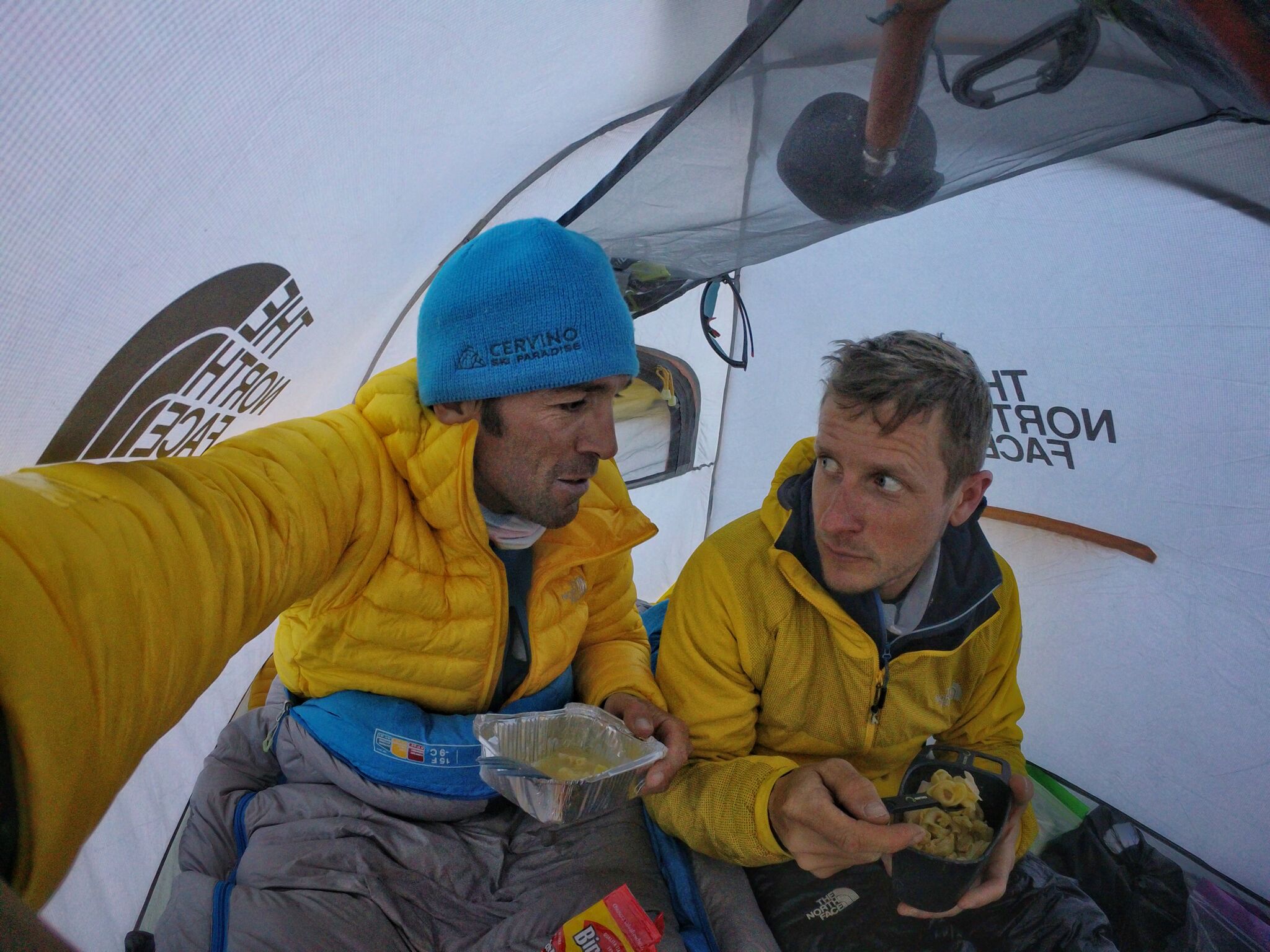  Hervé Barmasse und David Göttler am Shishapangma - Foto: The North Face