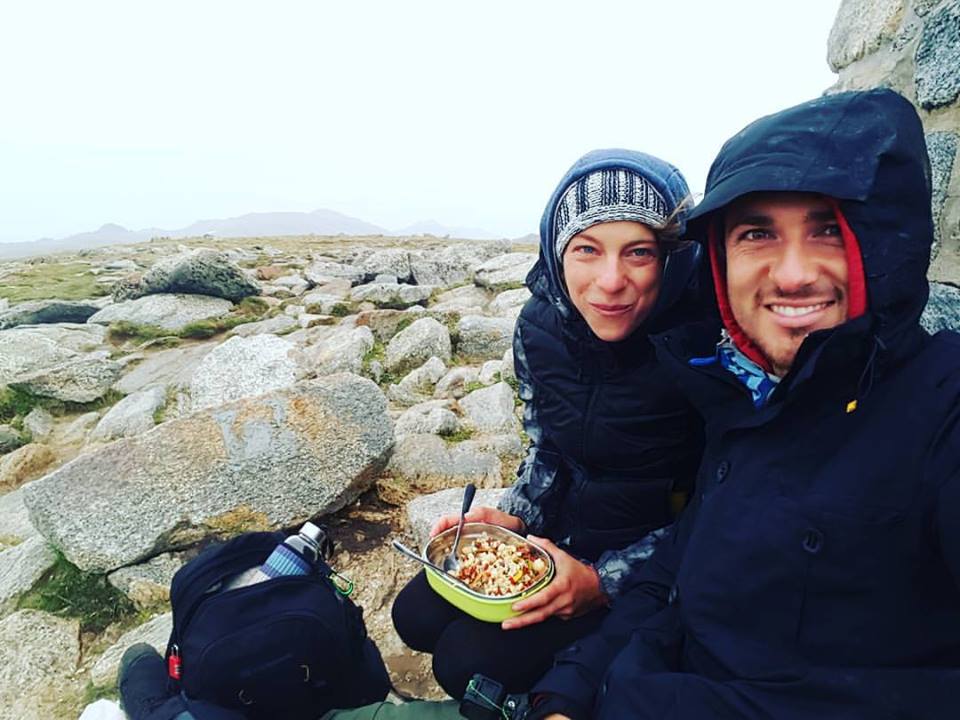 Annette und Jorge auf dem höchsten Gipfel von Australien.