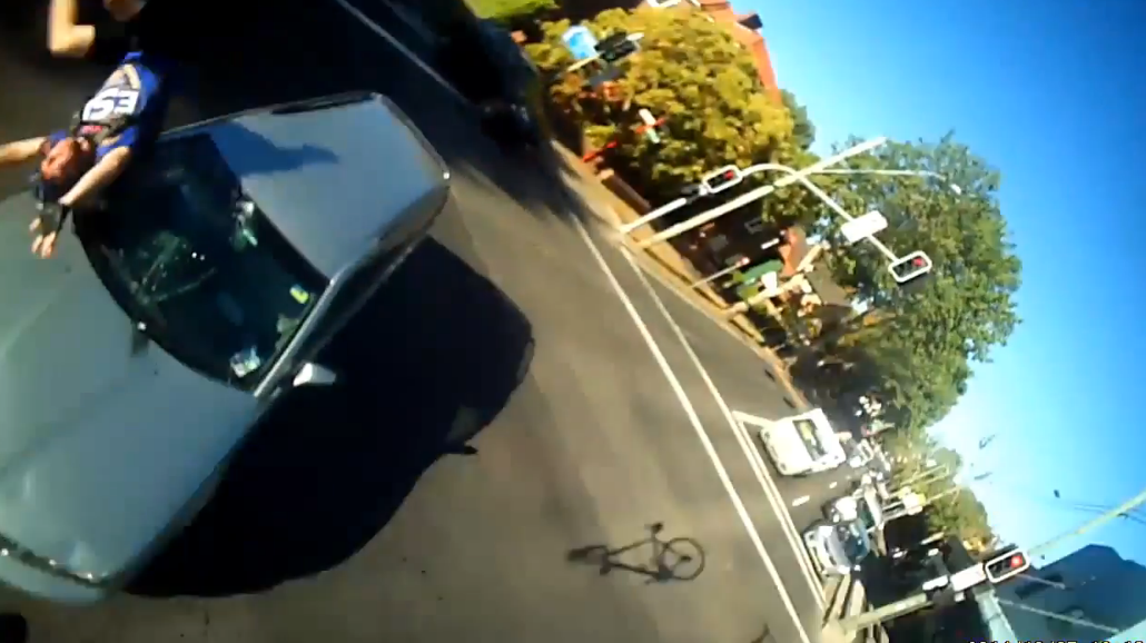 Möchtest du wirklich das Risiko eingehen, ein herannahendes Auto nicht zu bemerken?