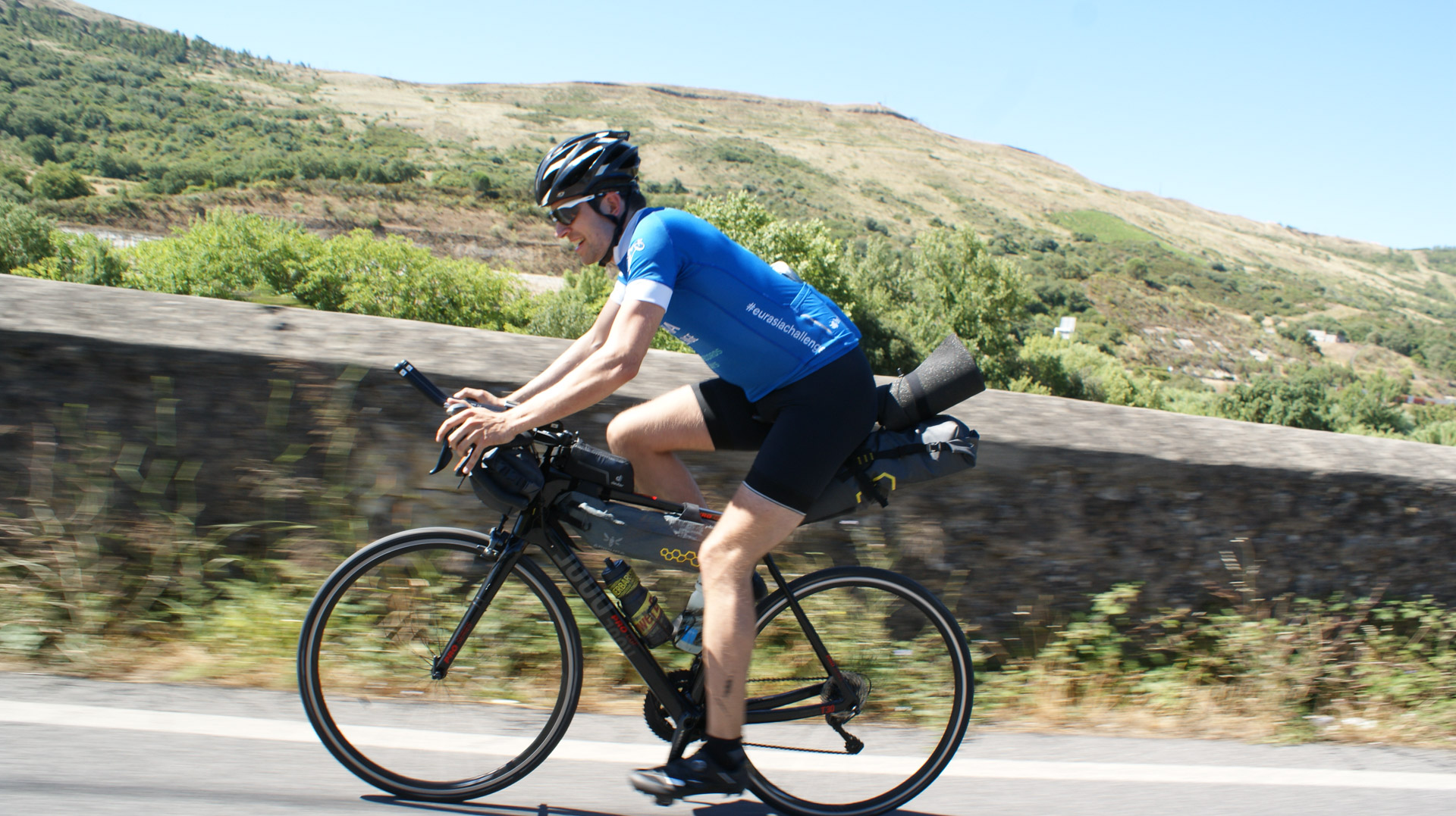 Jonas wird regelmäßige Updates exklusiv für die Leser von Roadcycling.de bringen.