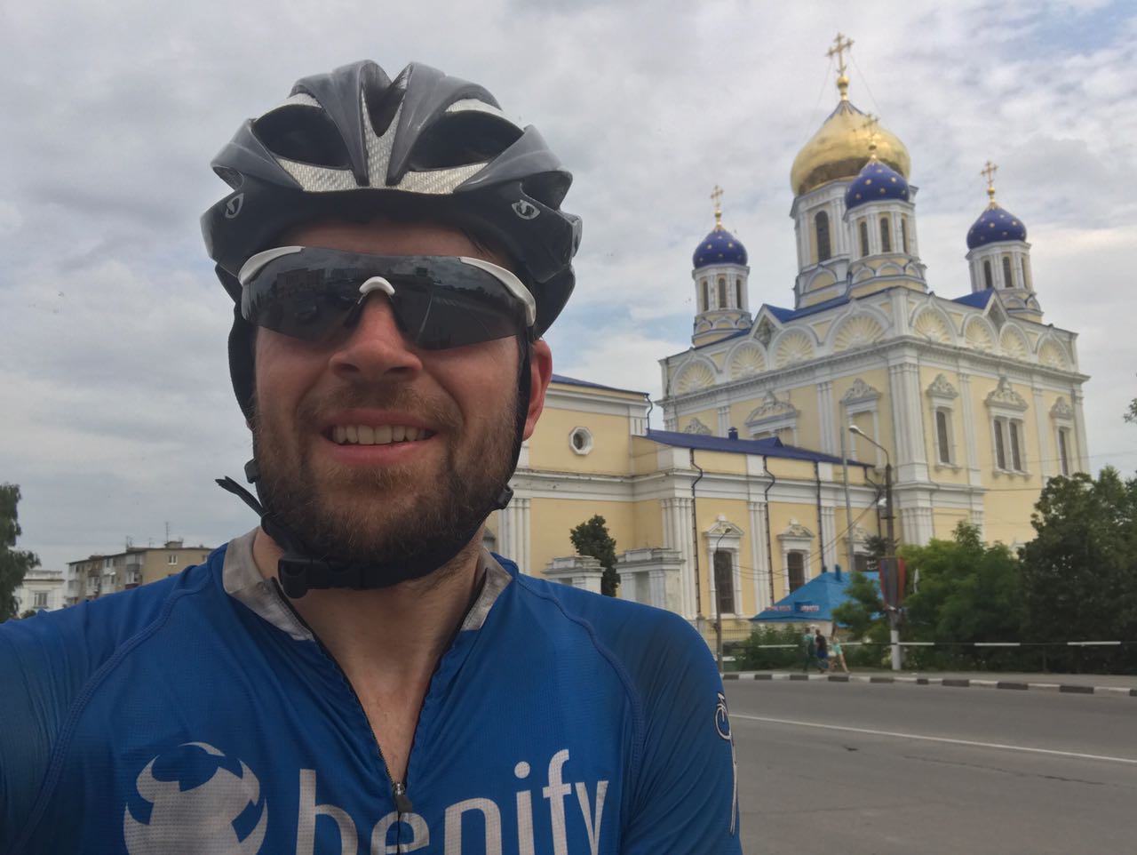 Schnappschüsse mit der landestypischen Architektur dürfen ebensowenig fehlen, ...