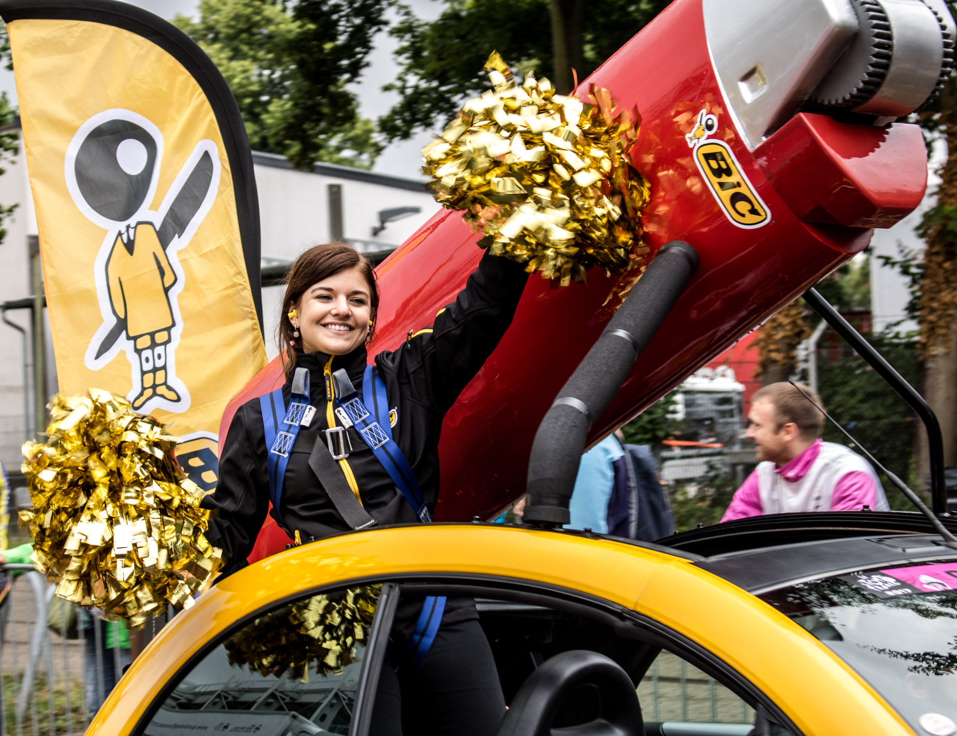 Eines lässt sich sicher sagen: Die Franzosen wissen, wie man Party macht. Hier bei der großen Parade zum Gran Départ.