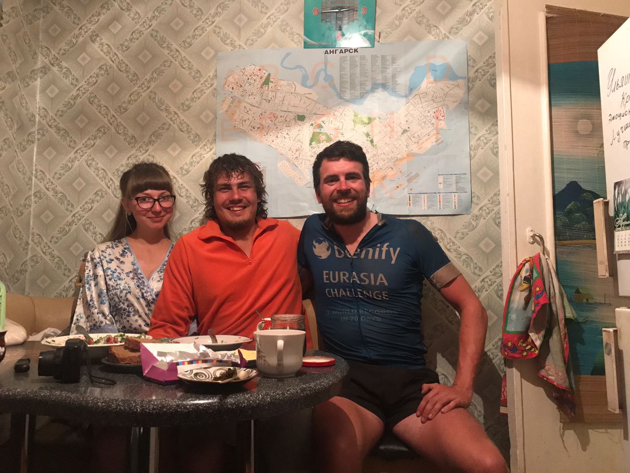 Dieses nette Ehepaar sah Jonas im Fernsehen, als er in Ufa den Weltrekord für die schnellste Durchquerung Europas auf dem Fahrrad brach und bot ihm eine Übernachtungsmöglichkeit an.