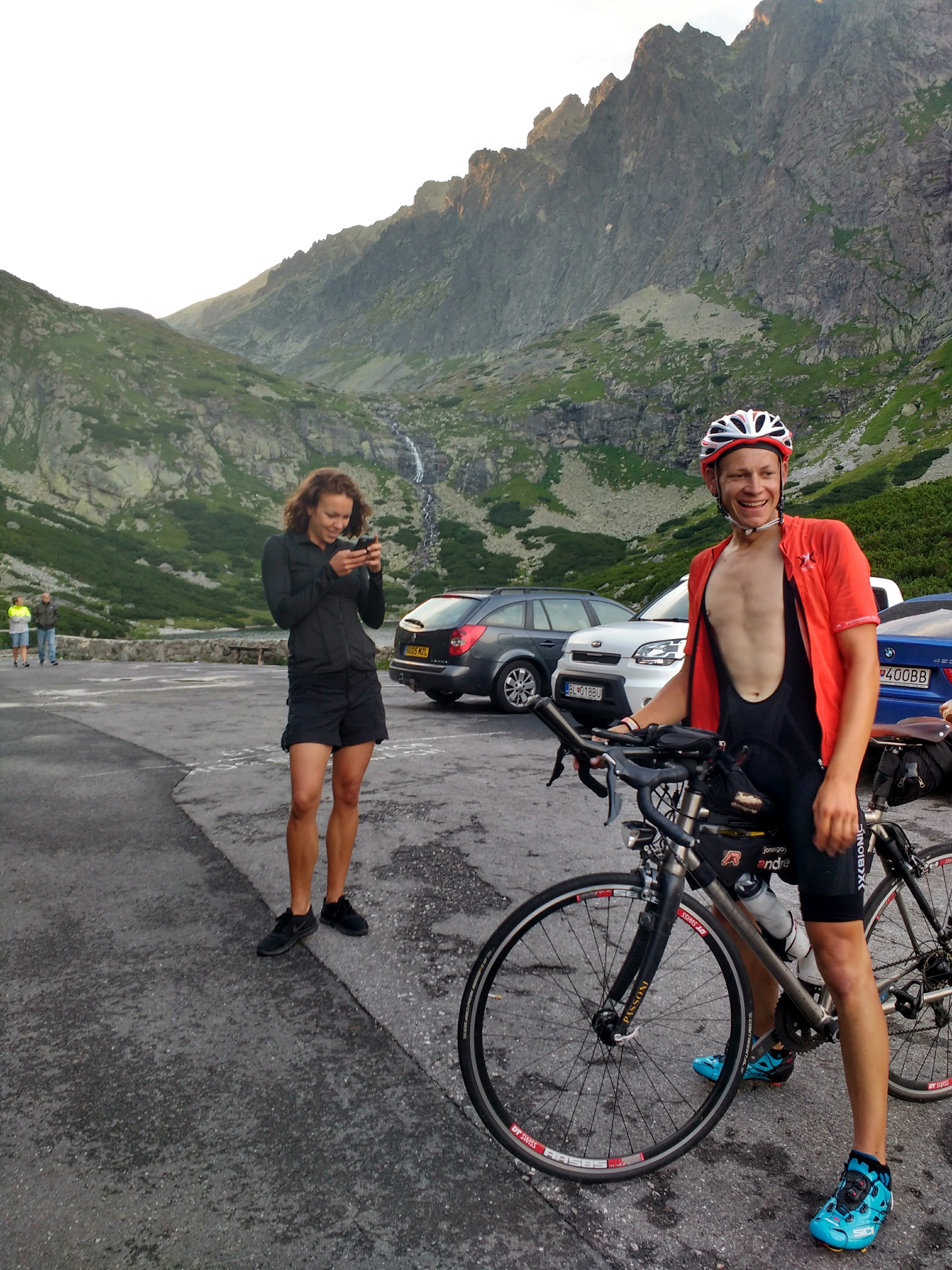 Jonas Goy erreicht als Dritter den Checkpoint.