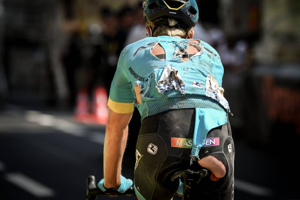 Die Kehrseite des Radsports und der 9. Etappe: Schwere Stürze markierten die 9. Etappe. (Foto: © ASO)