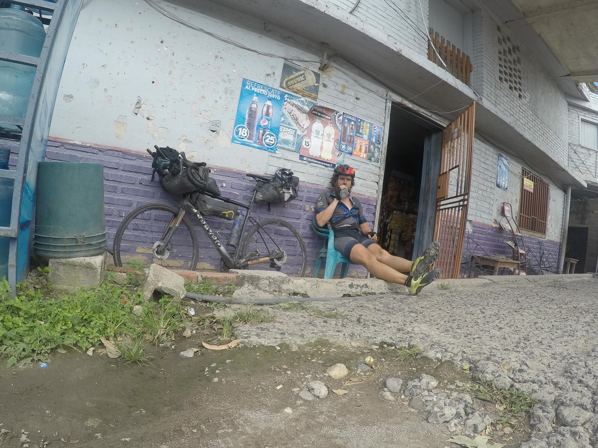 jonas-deichmann-panamericana-solo-honduras-02