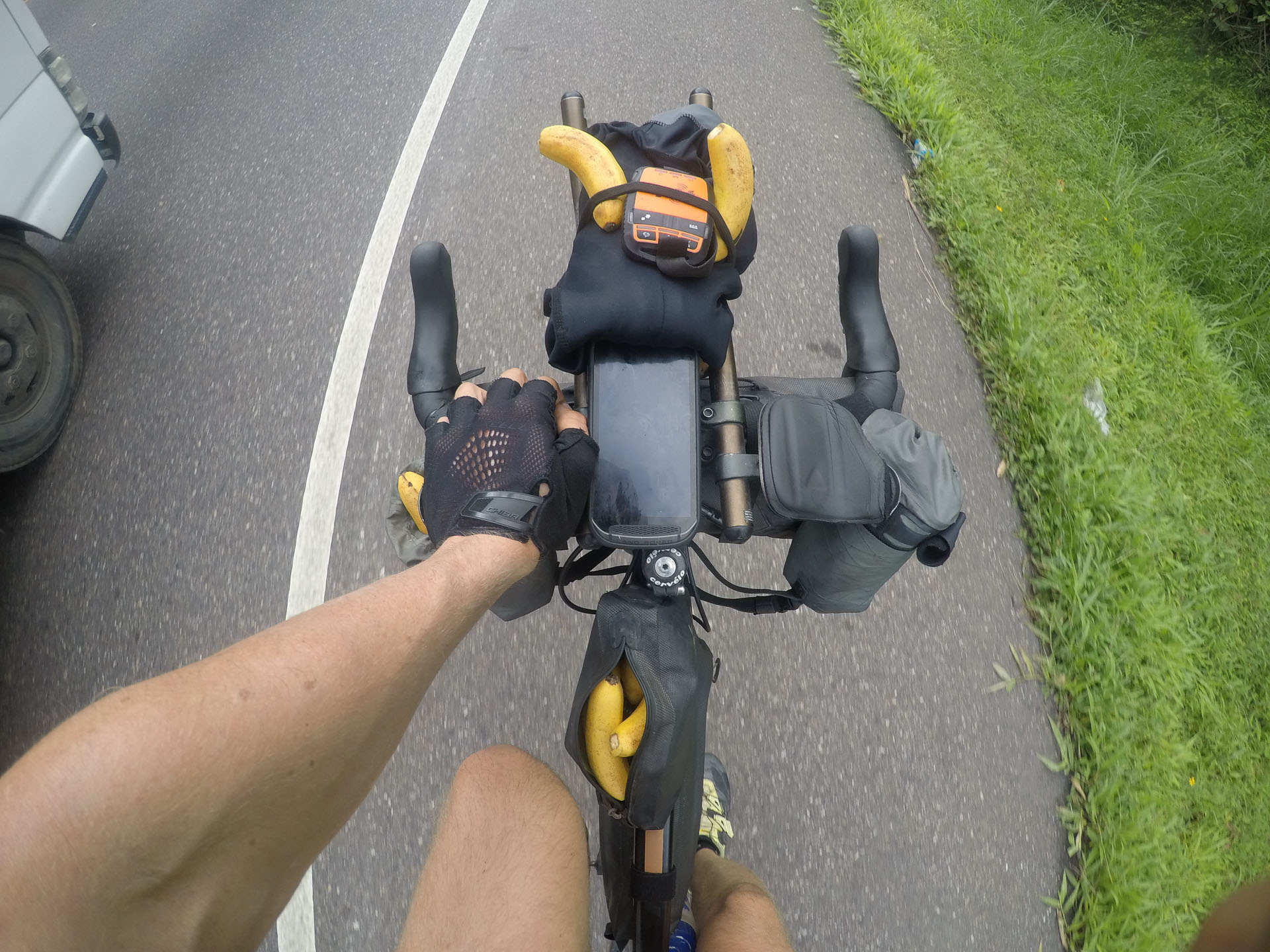 jonas-deichmann-panamericana-solo-honduras-04