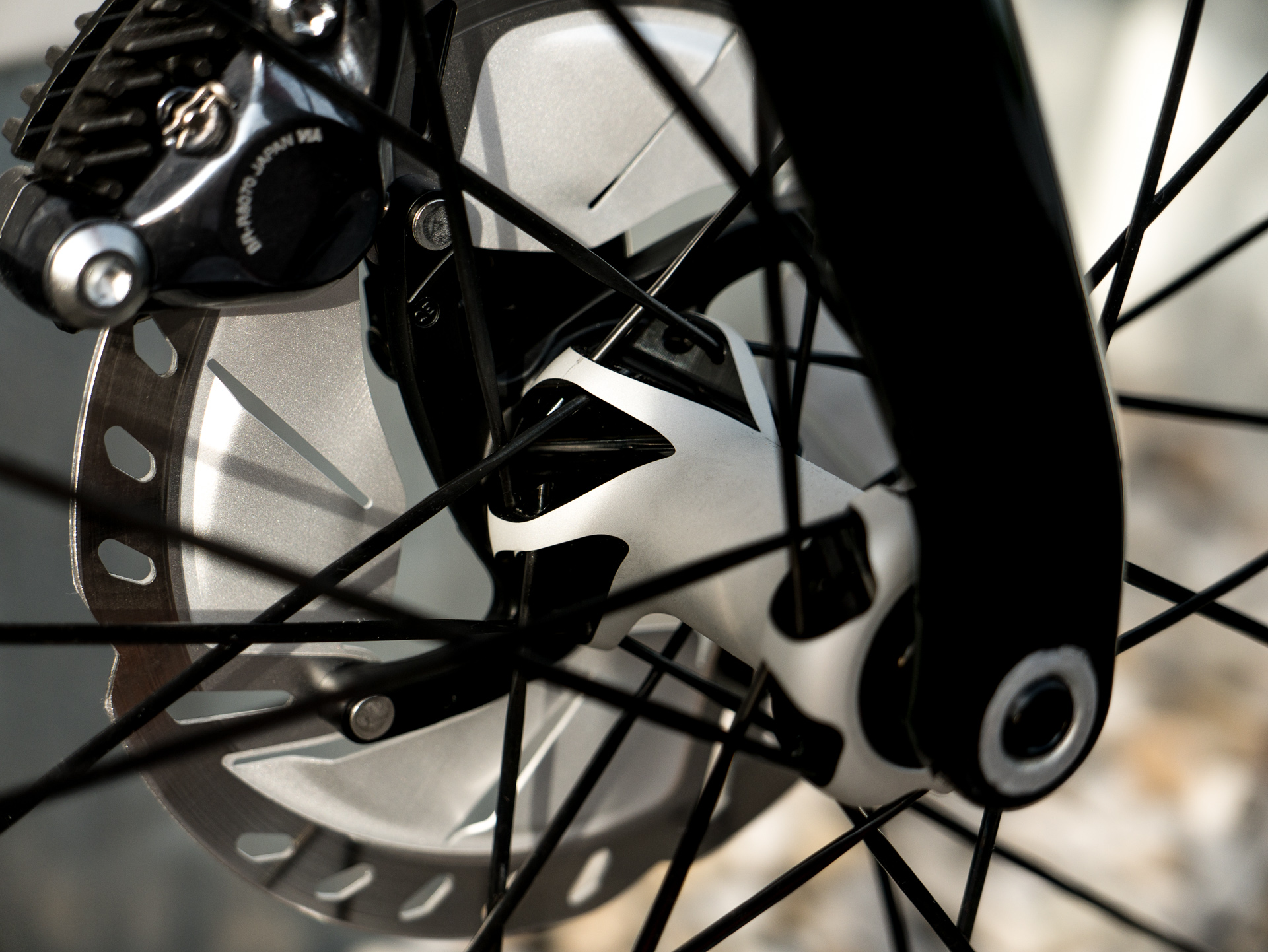 Optisch besonders gut haben uns die Naben der verbauten DT Swiss ER 1600 32 gefallen. Auch funktional snd sie absolut solide. Foto: Arian Schlichenmayer