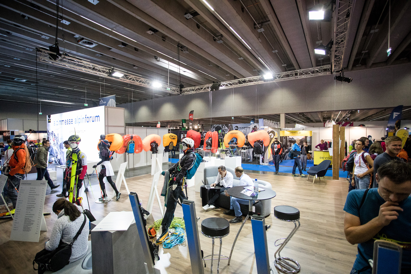 credit: Simon Rainer