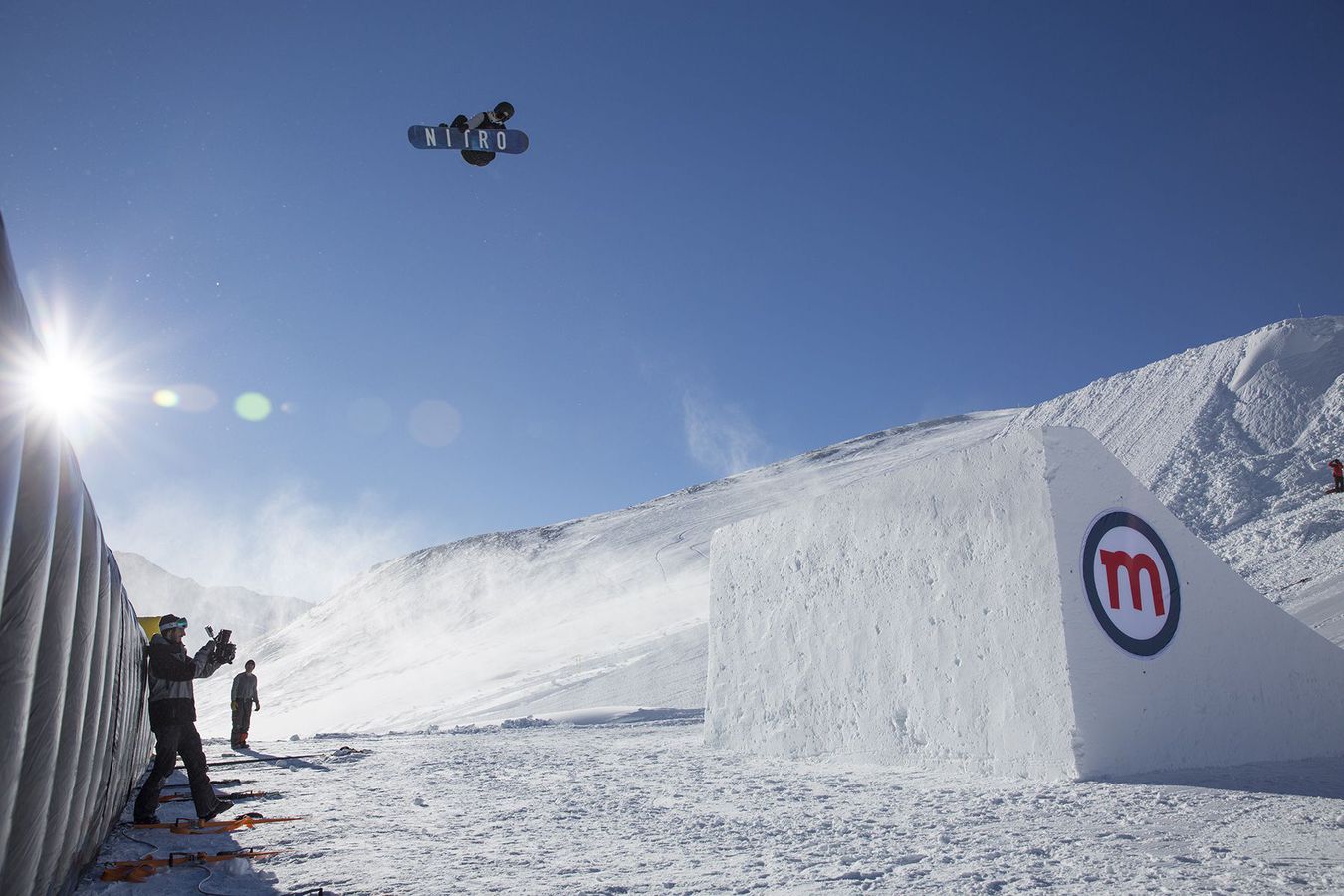 Jamie Nicholls hat schon mal den Big Air Bag getestet.