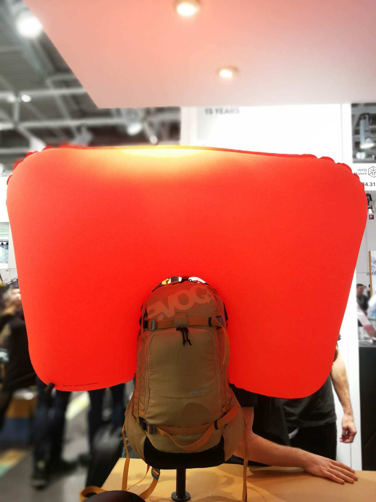 edfEvoc Line R.A.S 30l & 20l - Neues Airbag-System und das gute an dem System ist, dass man den Airbag entnehmen kann.