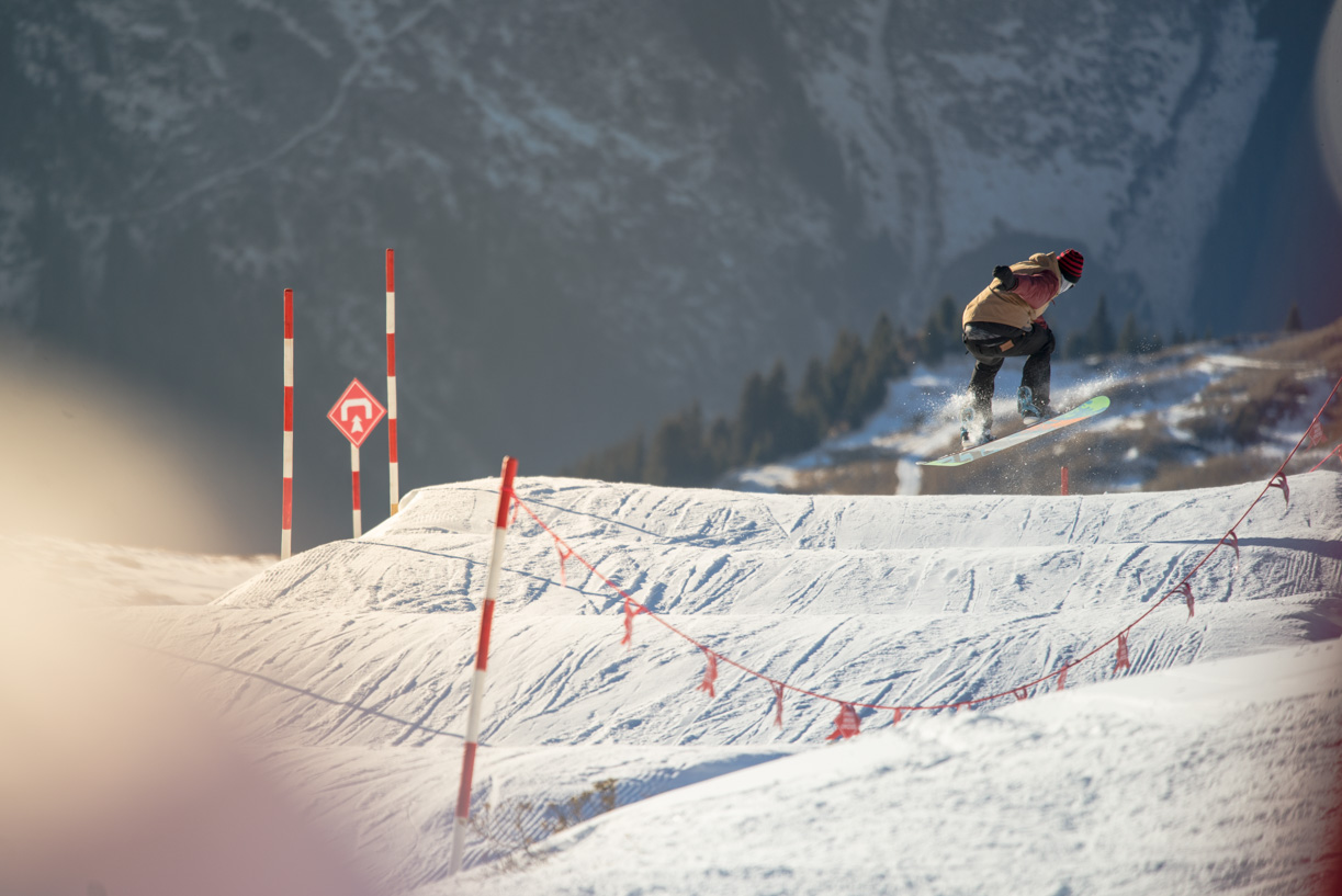 Action und ab im Freeridecross. Foto: Steffen Vollert