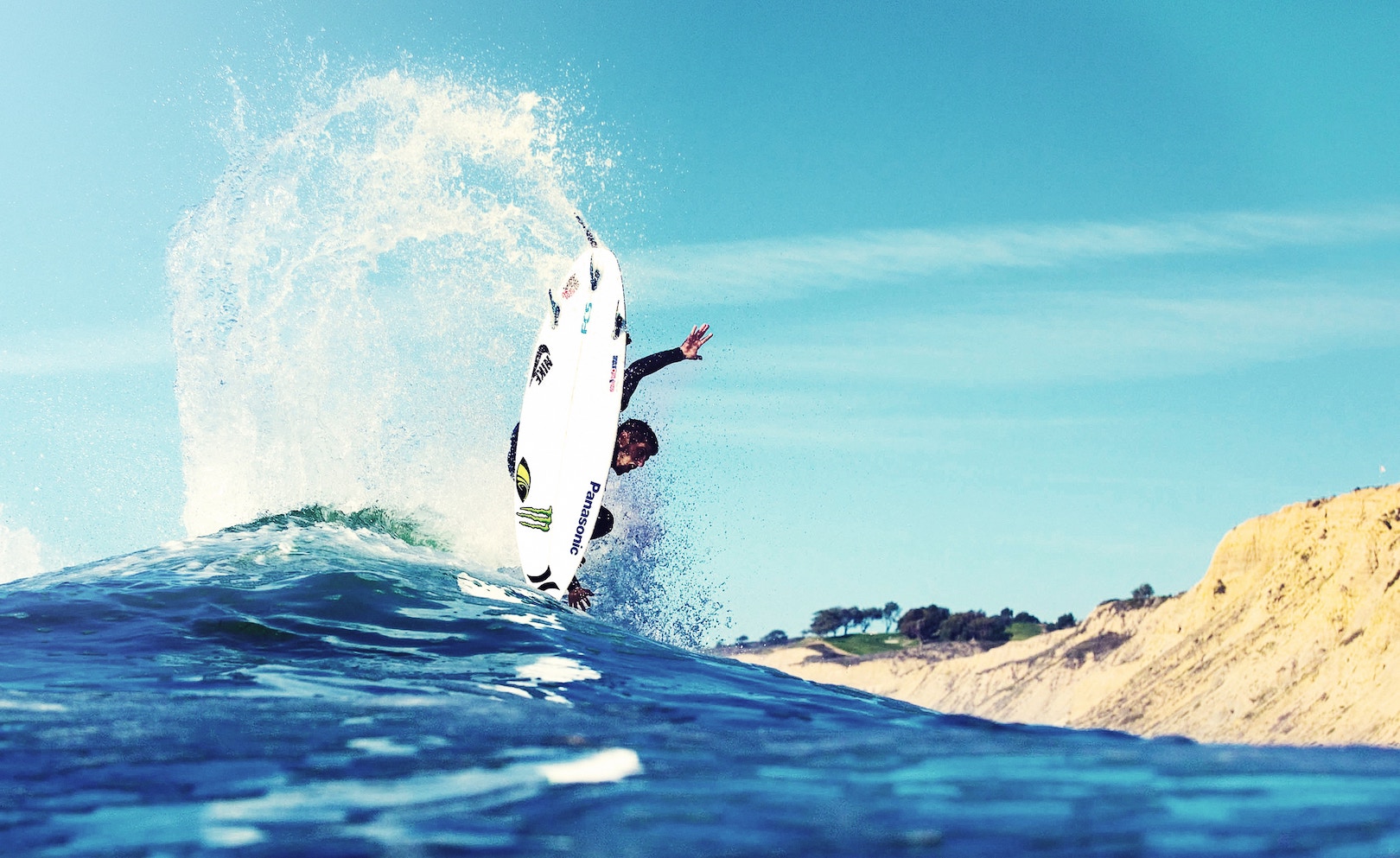 Filipe Toledo fing als kleiner Junge in Brasilien mit dem Surfen an.